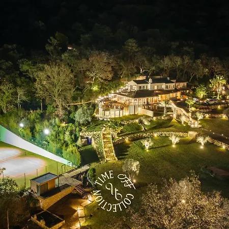 Domaine Du Manouiye By Time Off Collection *