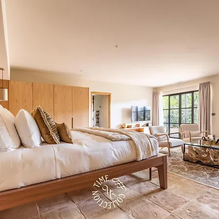 Domaine Du Manouiye By Time Off Collection Gassin