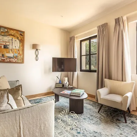 Apartment Domaine Du Manouiye By Time Off Collection Gassin